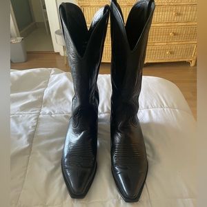 Black Women’s Cowboy Boots, Size 9